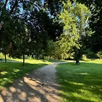 Paseo Del Rio